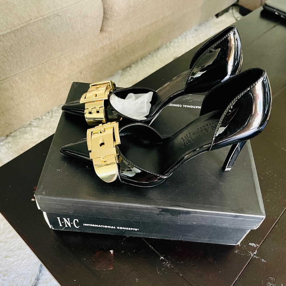 I.N.C NEW BLACK PUMPS